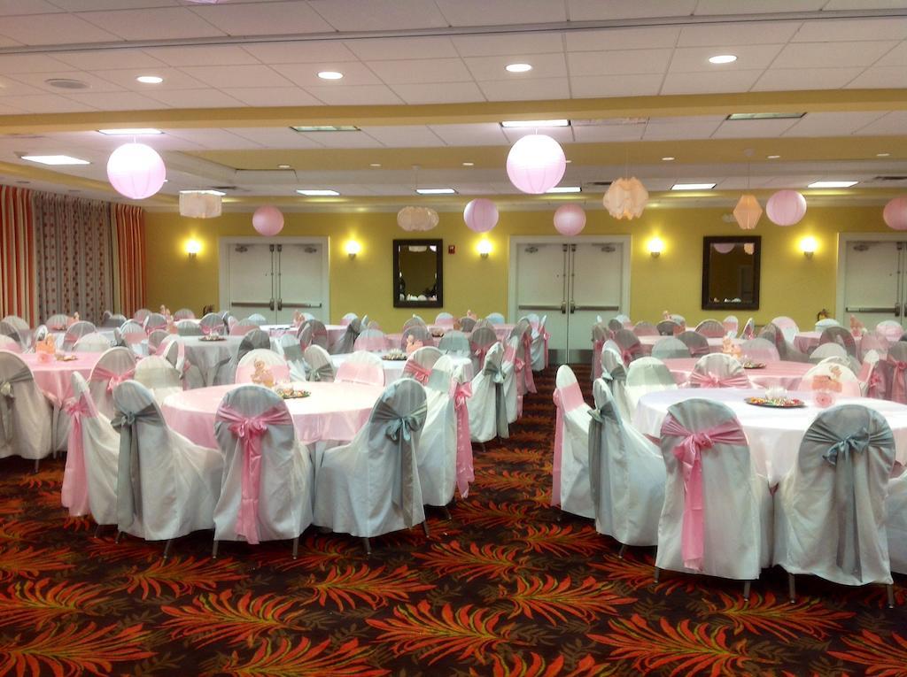 Clarion Inn Brunswick Bagian luar foto